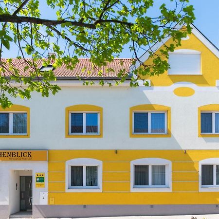 Pension & Weingut Storchenblick Illmitz Buitenkant foto